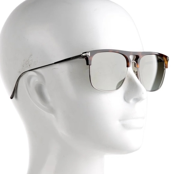 TOM FORD 💯 Authentic 
Square Gradient Sunglasses 🕶️ - Picture 1 of 14